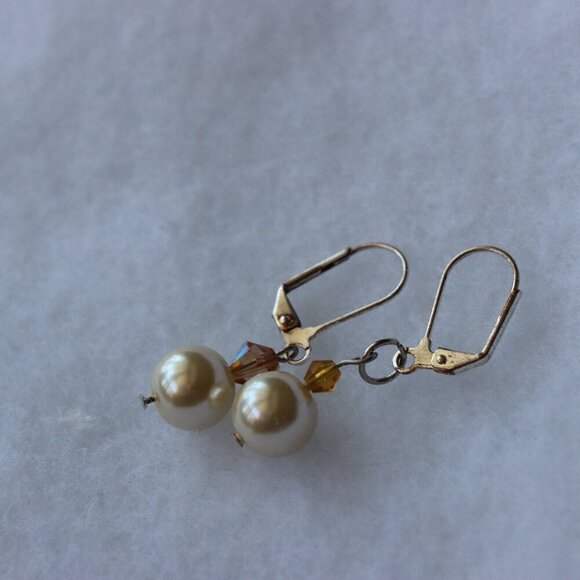Pearl style cream and yellow handmade earrings for pierced ears - Picture 2 of 4